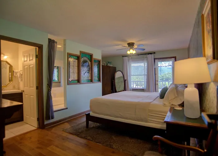 Blue Mountain Mist Country Inn